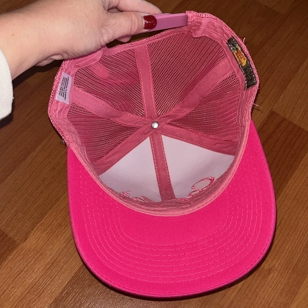 Cabela’s women’s Pink Embroidered Logo Snapback Trucker Hat Cap Adjustable Mesh